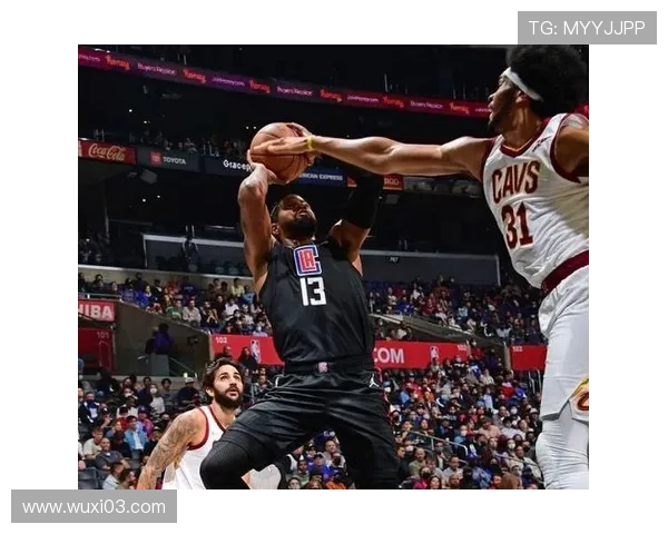 狂野西部乱战激烈湖人再冲前六 狂野西部乱战激烈湖人再冲前六