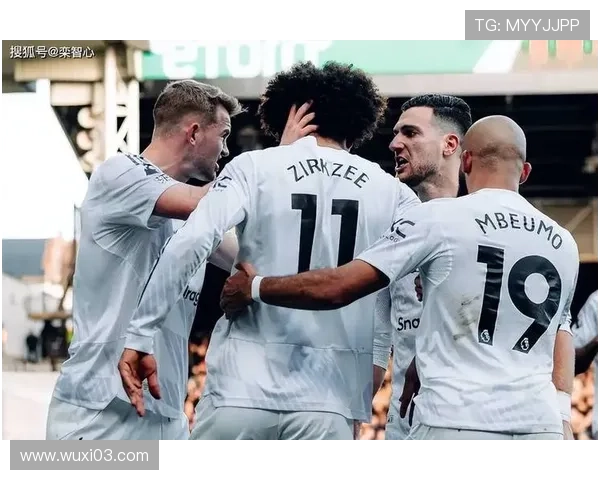 芒特恢复训练出战曼联对埃弗顿