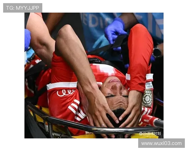 诺伊尔重返训练场 凯恩穆西亚拉健身备战 诺伊尔重返训练场 凯恩穆西亚拉健身备战